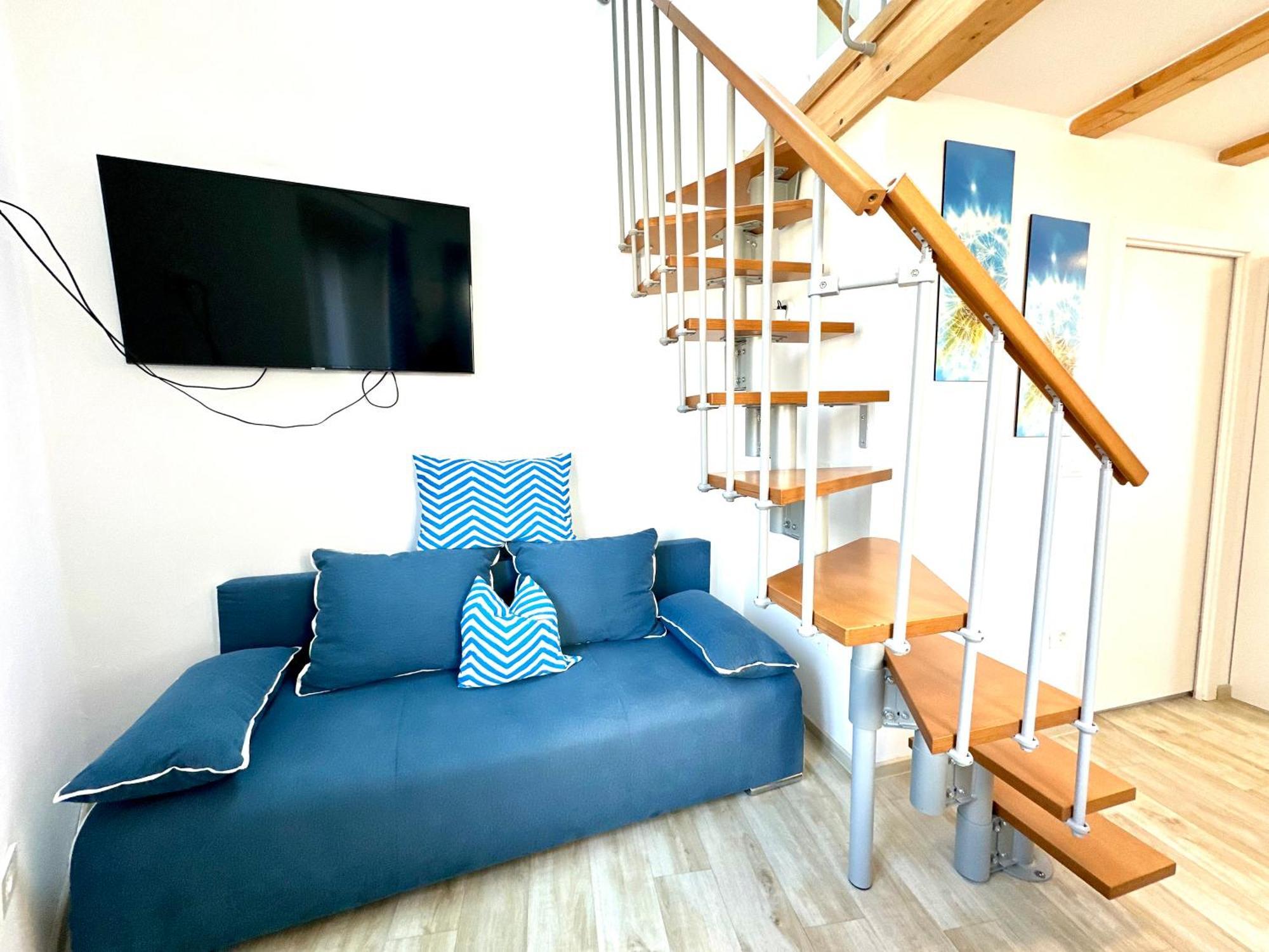 Old Starfish Apartment